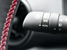 Toyota C-HR 2.0 Plug-in Hybrid 220 Black Edition Automaat 223pk thumbnail 34