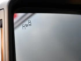 Toyota Land Cruiser 2.8 D-4D Standard Roof Window Van First Edition Limited Automaat 206pk thumbnail 12