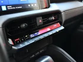 Toyota Land Cruiser 2.8 D-4D Standard Roof Window Van First Edition Limited Automaat 206pk thumbnail 30