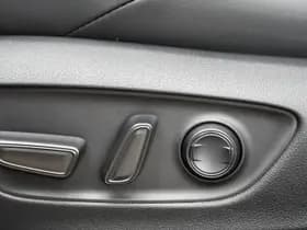 Toyota RAV4 2.5 Hybrid AWD Style Limited Automaat 222pk thumbnail 5