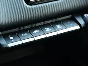 Toyota Urban Cruiser Dynamic 61 kWh Automaat 175pk thumbnail 25