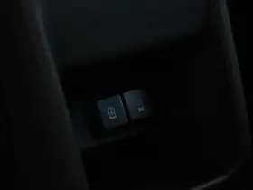 Toyota Urban Cruiser Dynamic 61 kWh Automaat 175pk thumbnail 32