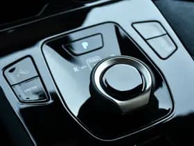 Toyota Urban Cruiser Dynamic 61 kWh Automaat 175pk thumbnail 8