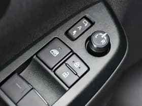 Toyota Yaris Cross 1.5 Hybrid 130 Dynamic Limited Automaat 130pk thumbnail 13