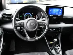 Toyota Yaris 1.5 Hybrid 115 Dynamic Limited 116pk Automaat thumbnail 2
