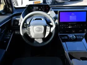 Toyota BZ4X Dynamic 71 kWh Automaat 204pk thumbnail 2