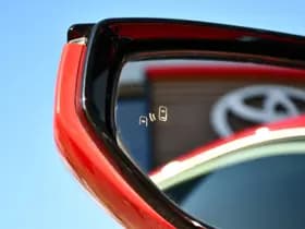 Lexus UX 250h Preference Line Automaat 184pk thumbnail 11