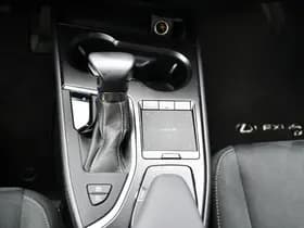 Lexus UX 250h Preference Line Automaat 184pk thumbnail 12