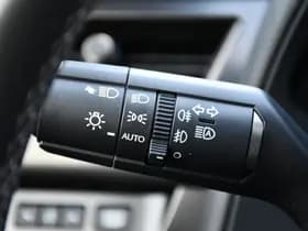 Lexus UX 250h Preference Line Automaat 184pk thumbnail 21