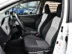 Toyota Yaris 1.5 VVT-i Aspiration Handgeschakeld 111pk thumbnail 2