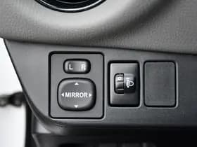 Toyota Yaris 1.5 VVT-i Aspiration Handgeschakeld 111pk thumbnail 13