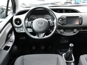 Toyota Yaris 1.5 VVT-i Aspiration Handgeschakeld 111pk thumbnail 4