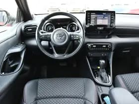 Toyota Yaris 1.5 Hybrid Launch Edition Limited Automaat 116pk thumbnail 2