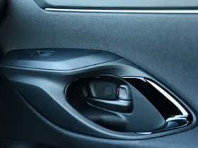 Toyota Yaris Cross 1.5 Hybrid 115 Dynamic Automaat 116pk thumbnail 28