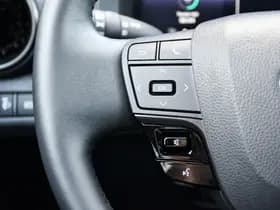 Toyota C-HR 2.0 Plug-in Hybrid 220 Dynamic Automaat 223pk thumbnail 16