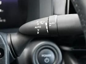 Toyota C-HR 2.0 Plug-in Hybrid 220 Dynamic Automaat 223pk thumbnail 25