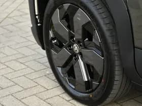 Toyota Urban Cruiser Executive 61 kWh Automaat 174pk thumbnail 15