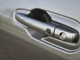 Toyota Urban Cruiser Executive 61 kWh Automaat 174pk thumbnail 17