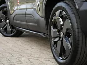 Toyota Urban Cruiser Executive 61 kWh Automaat 174pk thumbnail 23