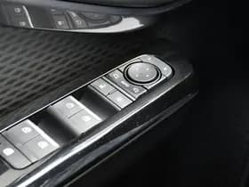 Toyota Urban Cruiser Executive 61 kWh Automaat 174pk thumbnail 41