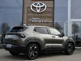 Toyota Urban Cruiser Executive 61 kWh Automaat 174pk thumbnail 6