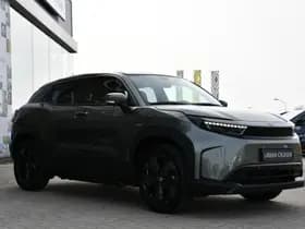 Toyota Urban Cruiser Executive 61 kWh Automaat 174pk thumbnail 8