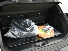 Toyota Urban Cruiser Executive 61 kWh Automaat 174pk thumbnail 38