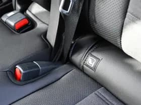 Toyota Urban Cruiser Executive 61 kWh Automaat 174pk thumbnail 41