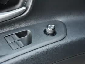 Toyota Aygo X 1.0 VVT-i MT Envy 72pk thumbnail 14