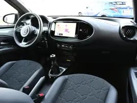 Toyota Aygo X 1.0 VVT-i MT Envy 72pk thumbnail 10