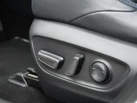 Toyota RAV4 thumbnail 13