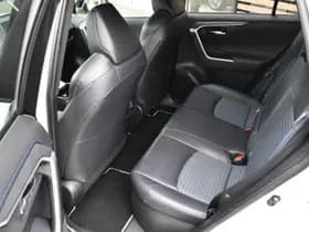 Toyota RAV4 thumbnail 19