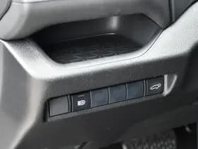 Toyota RAV4 thumbnail 25