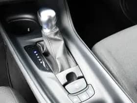 Toyota C-HR thumbnail 13