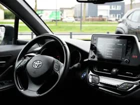 Toyota C-HR thumbnail 20