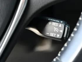 Toyota Auris thumbnail 12