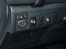 Toyota Auris thumbnail 16