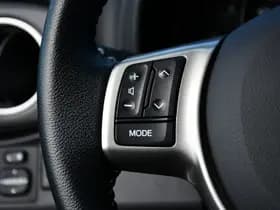 Toyota Yaris thumbnail 14