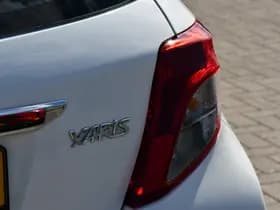 Toyota Yaris thumbnail 17