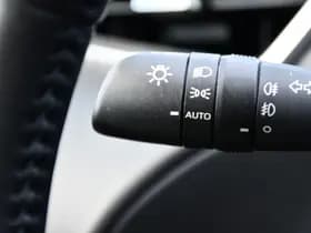 Toyota Corolla thumbnail 21