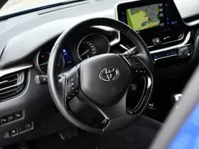 Toyota C-HR thumbnail 13