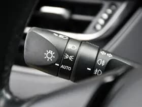 Toyota C-HR thumbnail 15