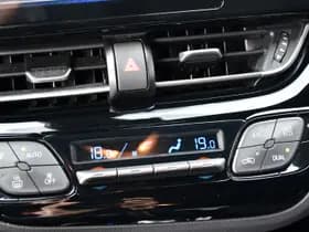 Toyota C-HR thumbnail 16