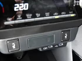 Toyota Yaris 1.5 Hybrid 115 Dynamic Automaat 116pk thumbnail 18