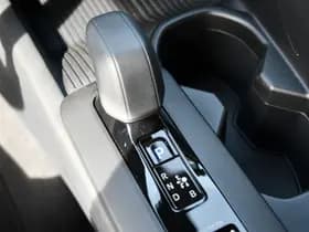 Toyota C-HR 2.0 Plug-in Hybrid 220 Dynamic Automaat 223pk thumbnail 2