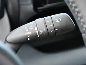 Toyota Yaris thumbnail 15
