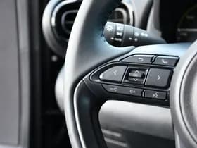 Toyota Yaris thumbnail 5