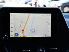 Toyota C-HR thumbnail 11