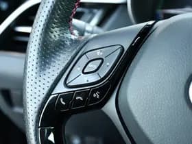 Toyota C-HR thumbnail 17