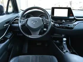 Toyota C-HR thumbnail 19